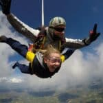 Saut en parachute tandem en Normandie avec Aair parachutisme dans la Manche sur l'aérodrome de Lessay.